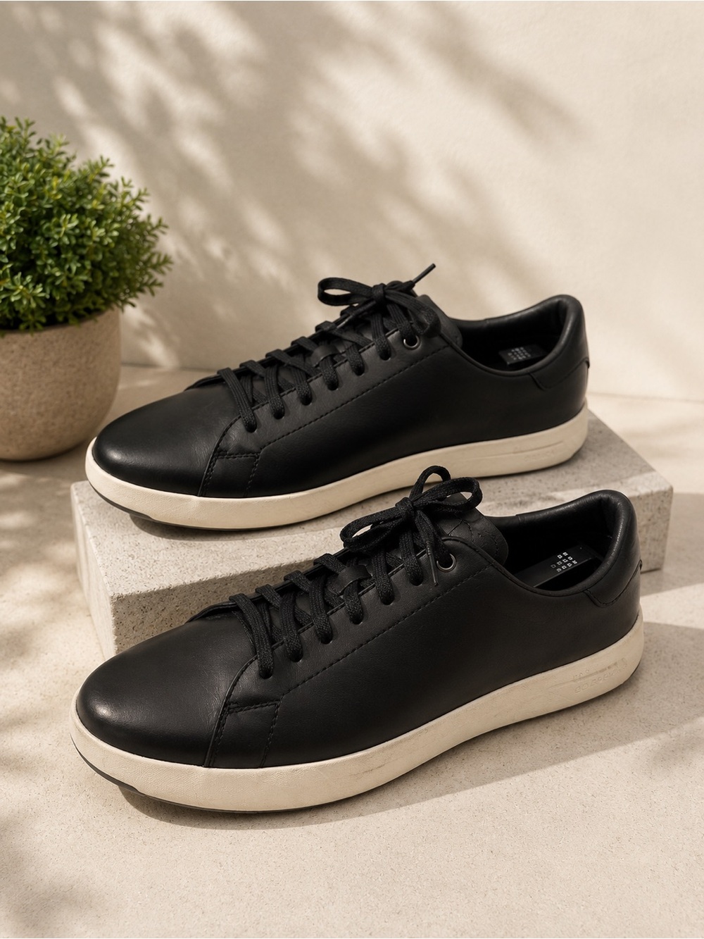 Cole Haan Grandpro Men's Black Leather Low-Top Sneakers size 10